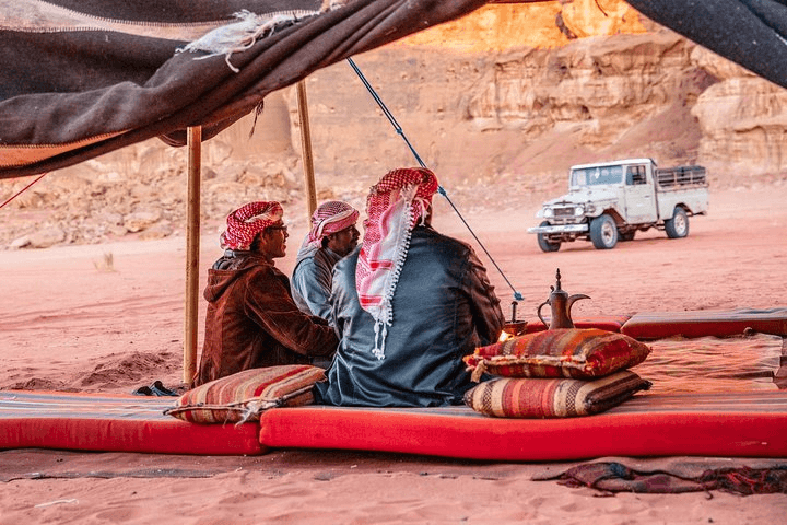 Bedouin tea under the tent